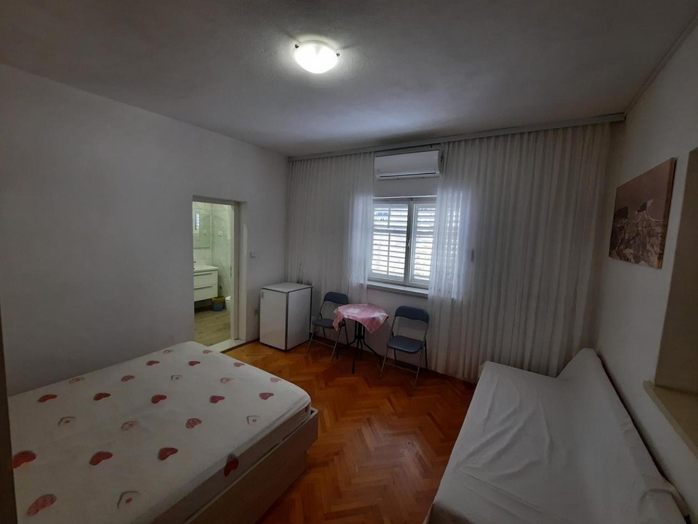 Apartments Nuic 748 Makarska Exterior foto